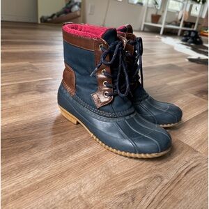 Tommy hilfigire lace up duck boots